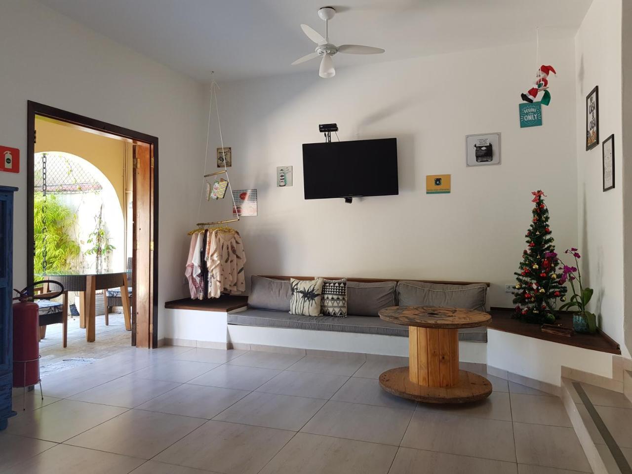 Santo Quintal Hostel Ubatuba Exterior photo