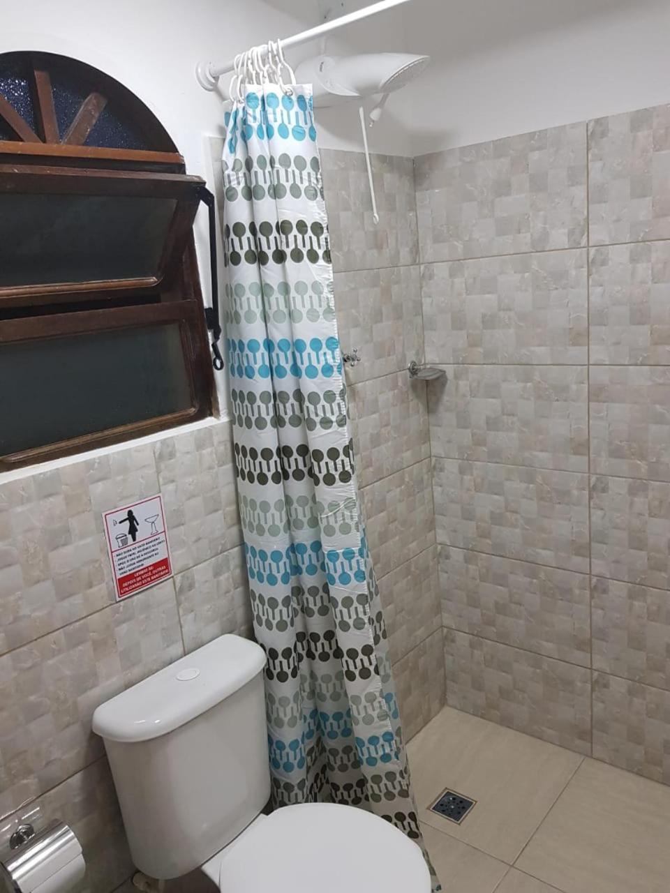 Santo Quintal Hostel Ubatuba Exterior photo